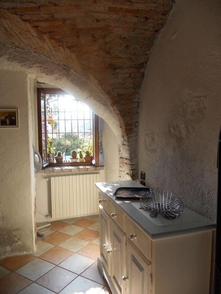 B&B Renzano Bedrooms Salo Exterior photo